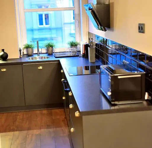 Golden W Centrum By Stayly Апартаменти *